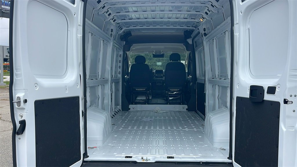 New 2025 RAM ProMaster 2500 image 10