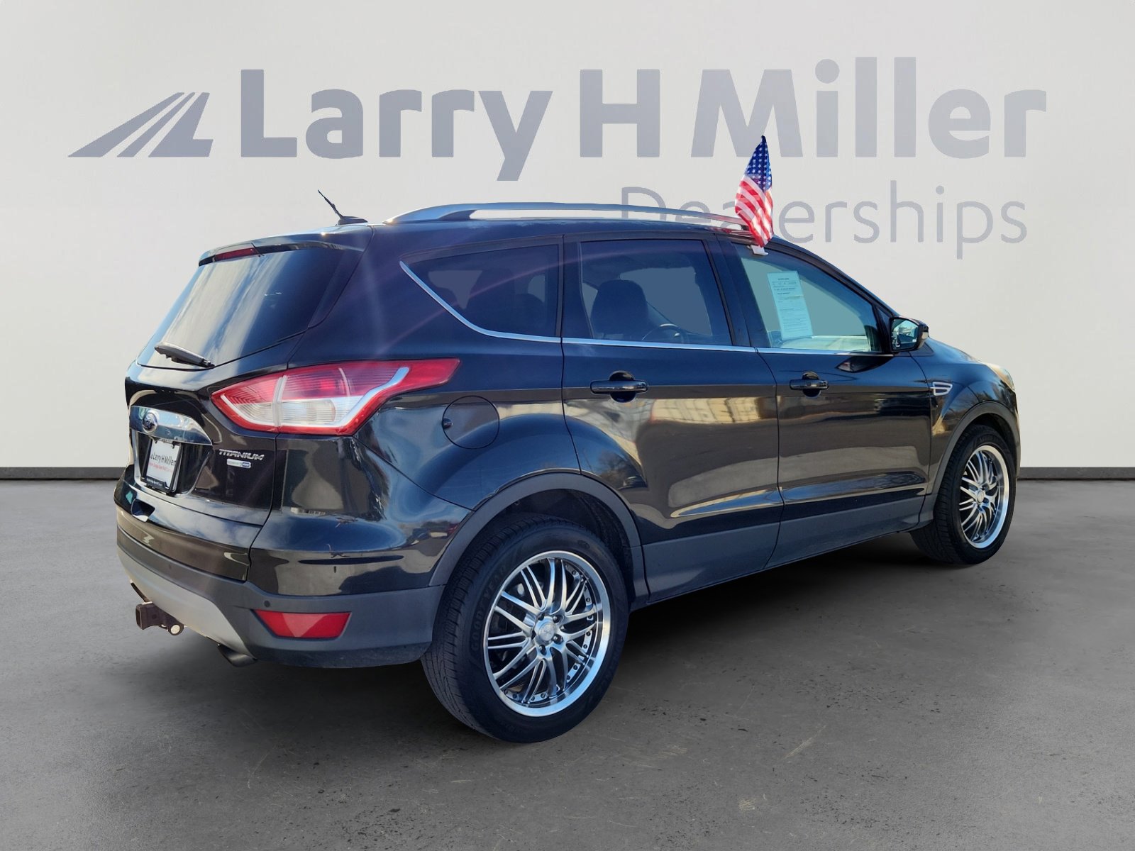 Used 2014 Ford Escape Titanium w/ Equipment Group 401A image 5