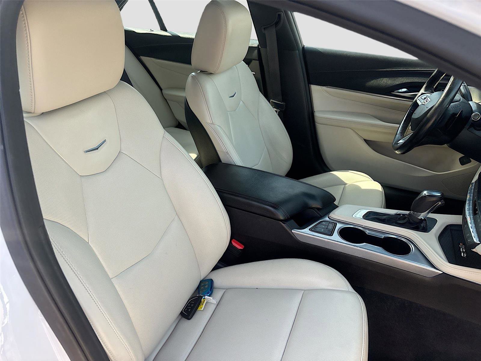 Used 2020 Cadillac CT4 Premium Luxury image 32