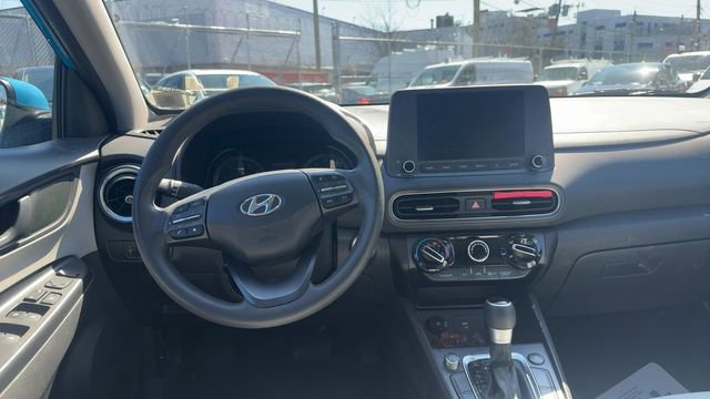 Used 2023 Hyundai Kona SEL w/ Cargo Package image 4