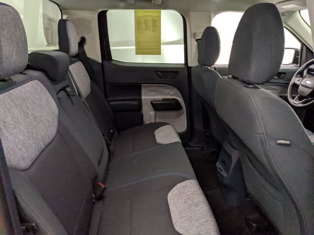 New 2025 Ford Maverick XLT image 25