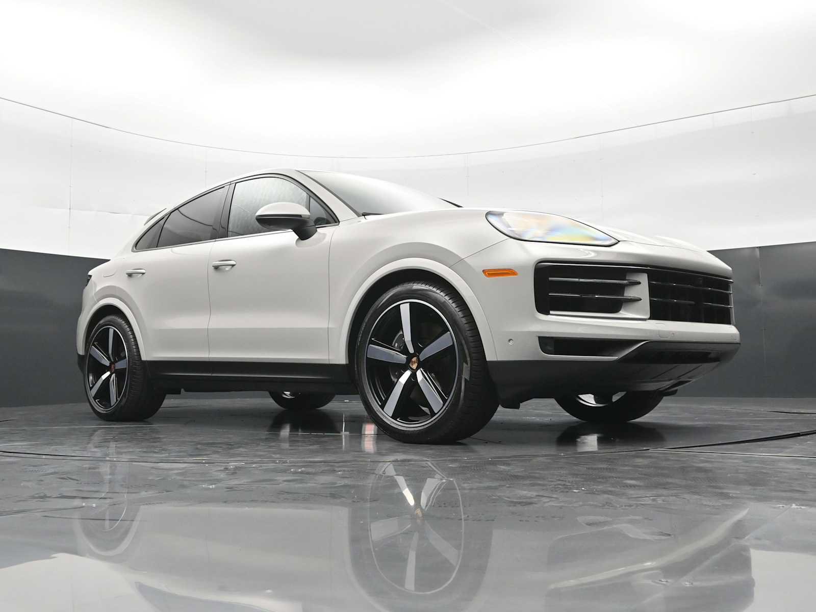 Certified 2026 Porsche Cayenne Coupe AWD/4WD image 45