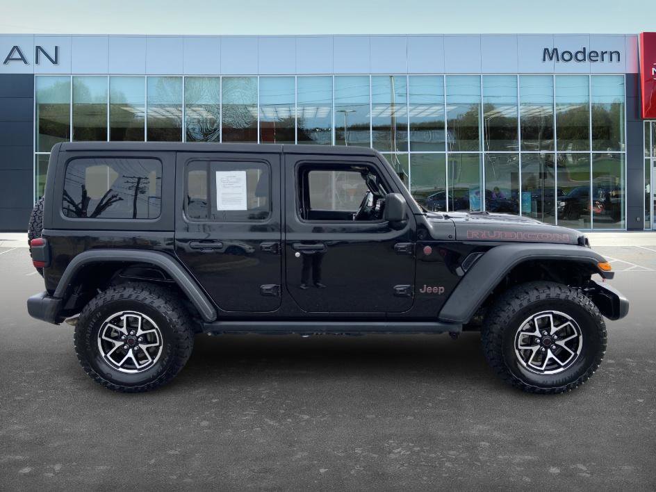 Used 2024 Jeep Wrangler Unlimited Rubicon image 4