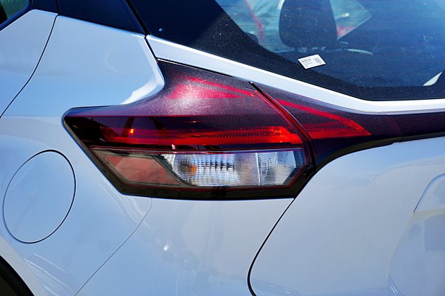 Certified 2024 Nissan Kicks S FWD image 8