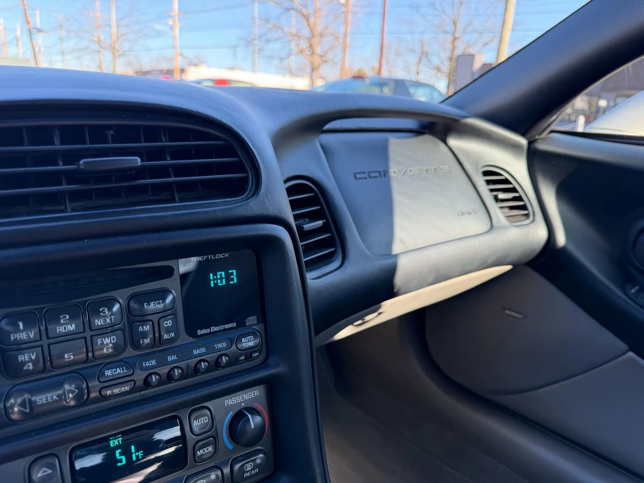 Used 2003 Chevrolet Corvette Coupe w/ Preferred Equipment Group image 25