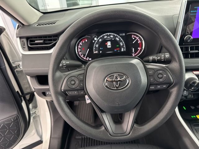 New 2025 Toyota RAV4 XLE image 28