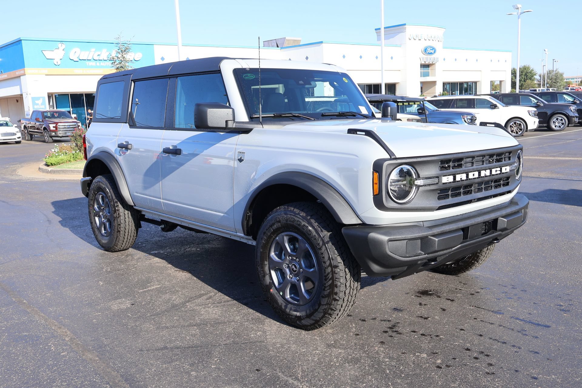 New 2026 Ford Bronco Big Bend AWD/4WD image 1