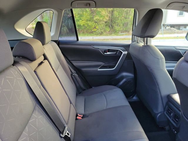Used 2024 Toyota RAV4 XLE image 32