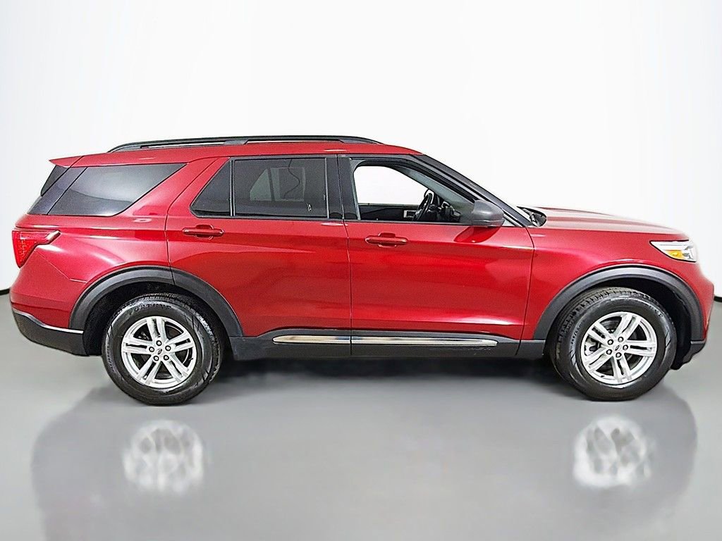 Used 2020 Ford Explorer XLT w/ Comfort Package image 14