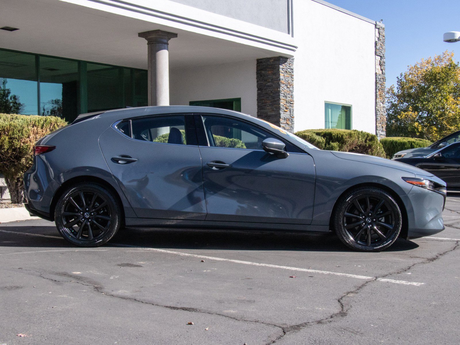 Used 2019 MAZDA MAZDA3 AWD Hatchback w/ Premium Pkg image 8