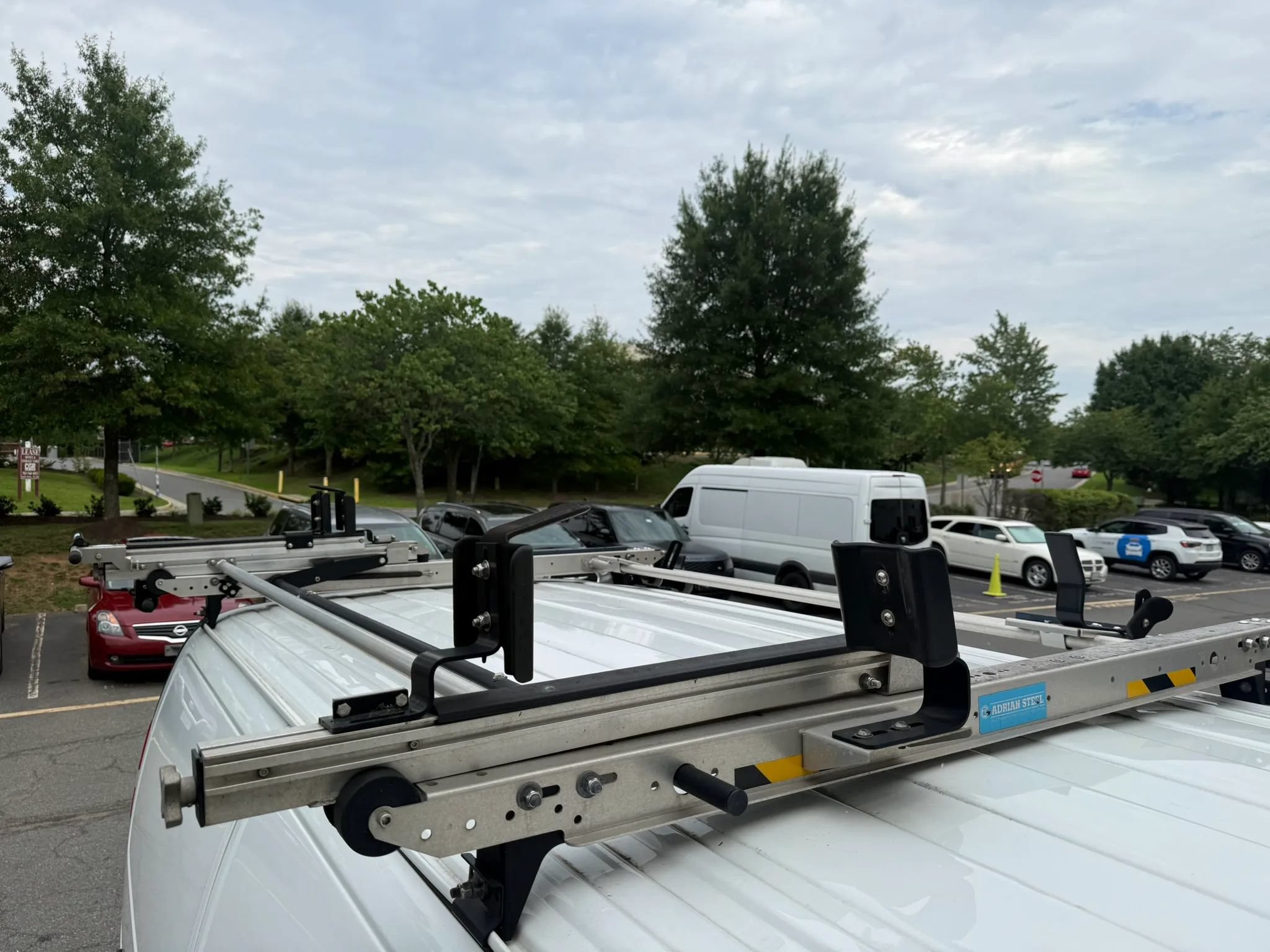 Used 2019 Chevrolet Express 2500 w/ Driver Convenience Package RWD image 15