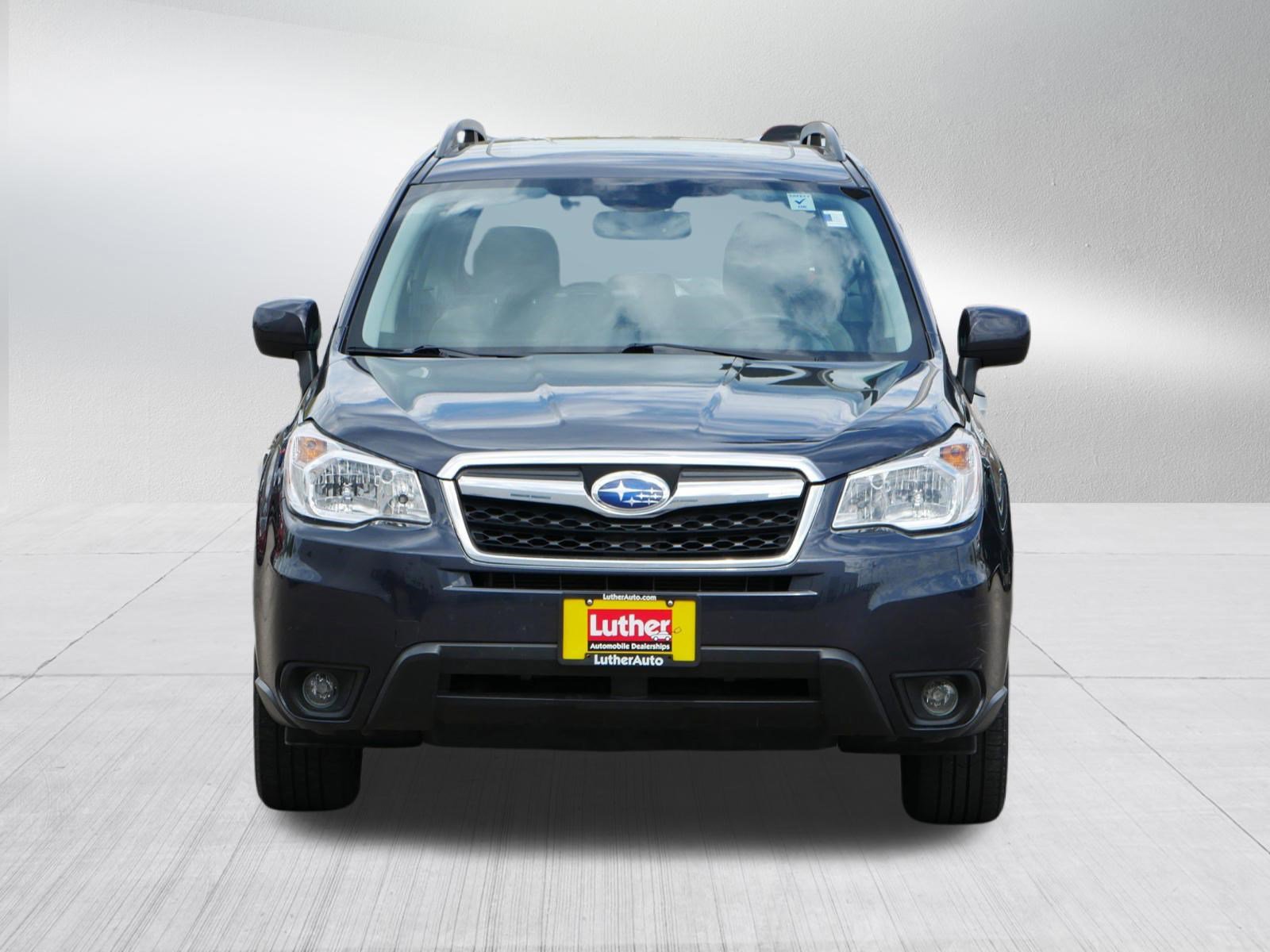 Used 2016 Subaru Forester 2.5i Limited AWD/4WD image 2
