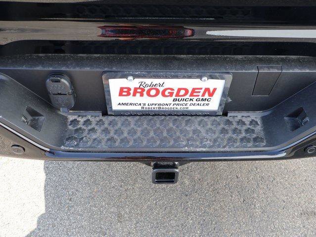 New 2026 GMC Canyon AT4 image 17