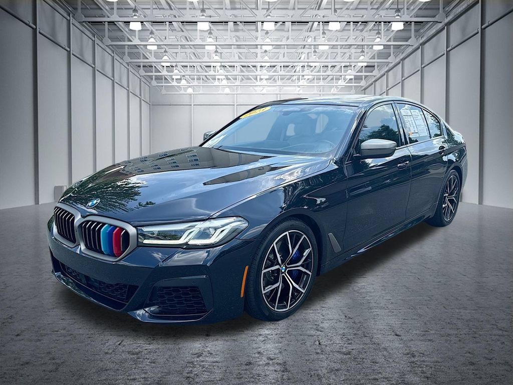 Used 2023 BMW M550i xDrive w/ Dynamic Handling Package AWD/4WD image 3