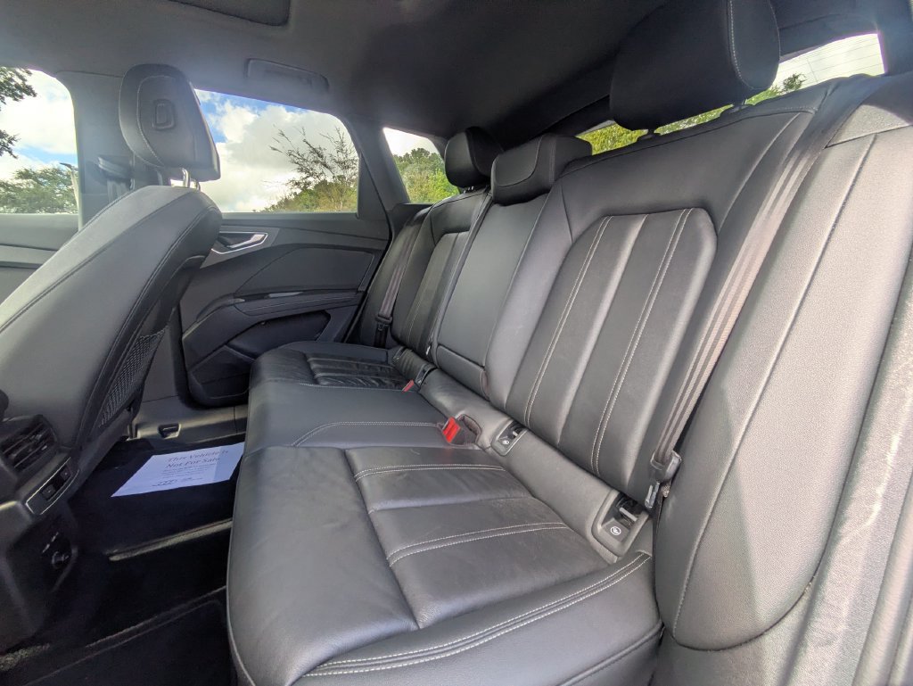 Used 2023 Audi Q4 e-tron Premium Plus w/ Premium Plus RWD image 17
