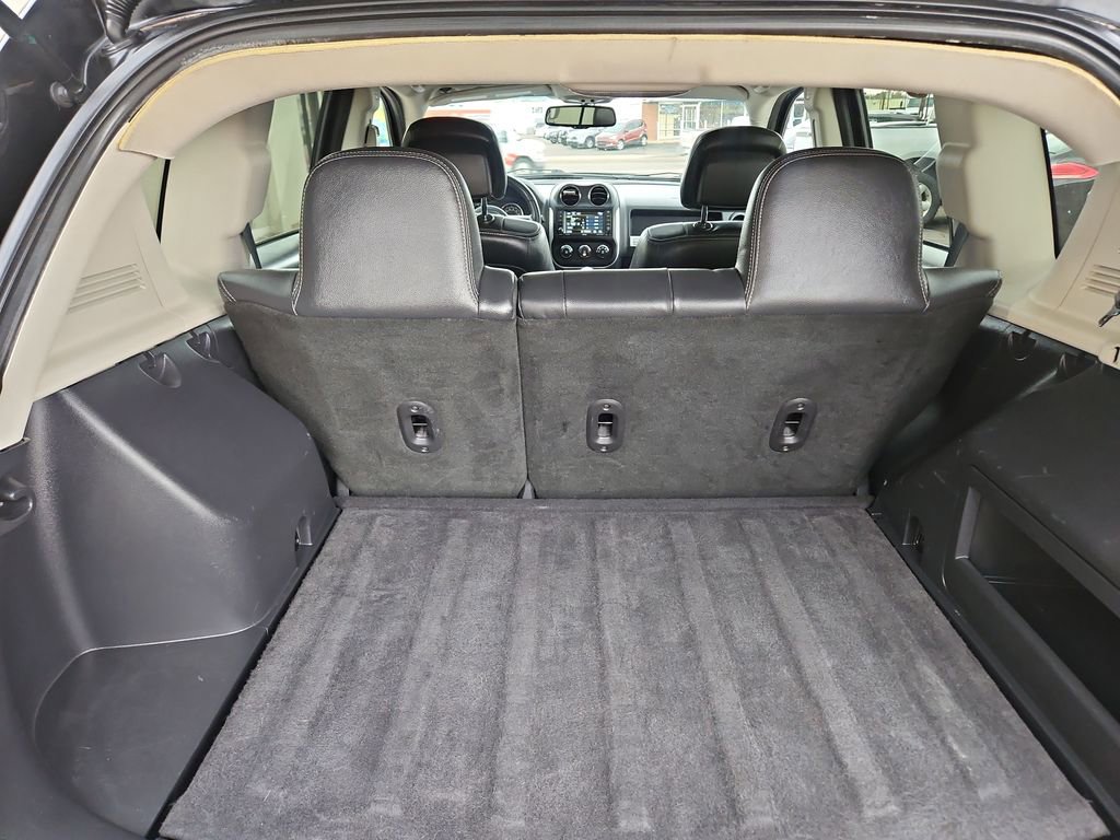 Used 2015 Jeep Compass High Altitude image 23