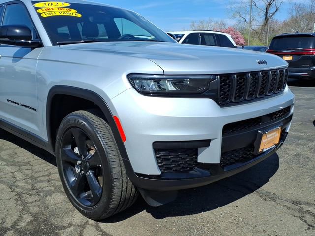 Certified 2023 Jeep Grand Cherokee L Laredo AWD/4WD image 7