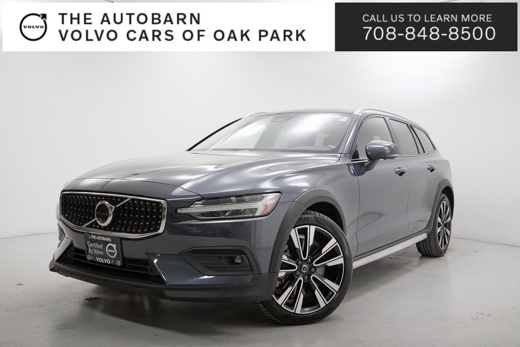 Certified 2024 Volvo V60 B5 Cross Country Ultimate image 1