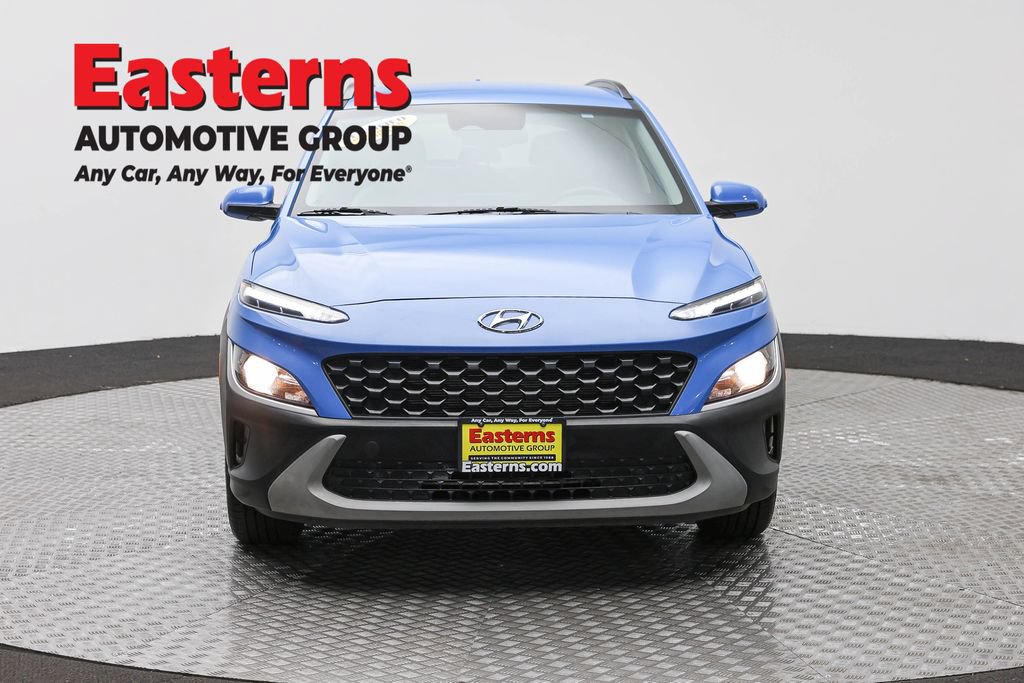 Used 2022 Hyundai Kona SEL w/ Cargo Package AWD/4WD image 2