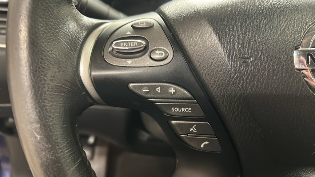 Used 2017 Nissan Pathfinder SL w/ SL Tech Package image 21