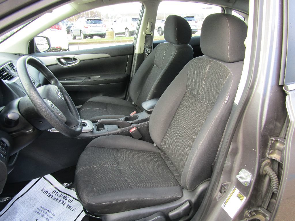 Used 2015 Nissan Sentra S FWD image 11