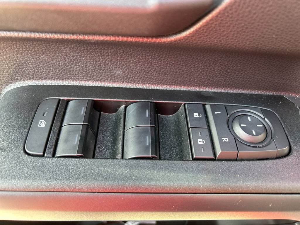 Certified 2025 Toyota 4Runner SR5 AWD/4WD image 13