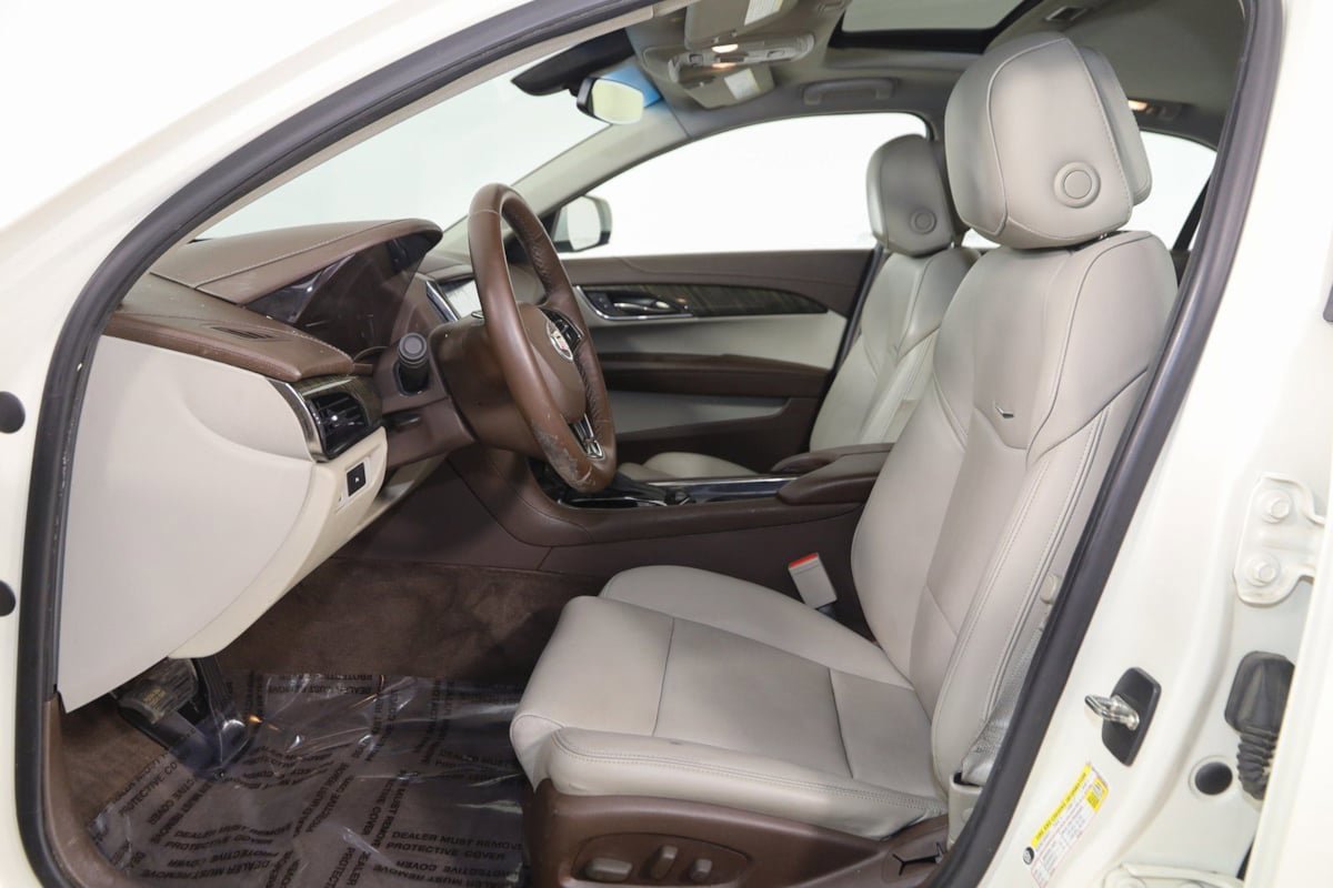 Used 2014 Cadillac ATS Luxury w/ Cold Weather Package image 11