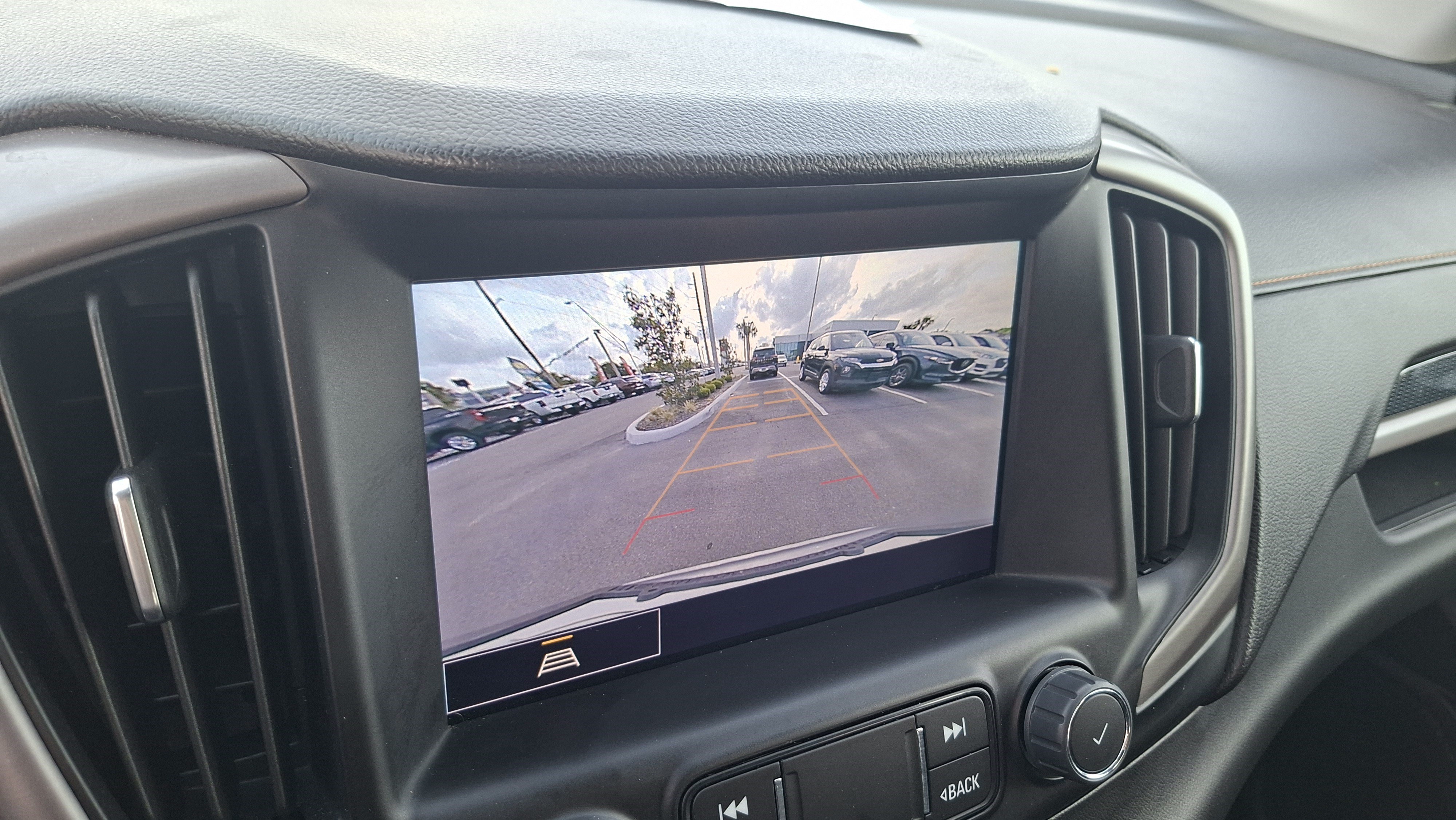 Used 2023 GMC Terrain AT4 AWD/4WD image 13