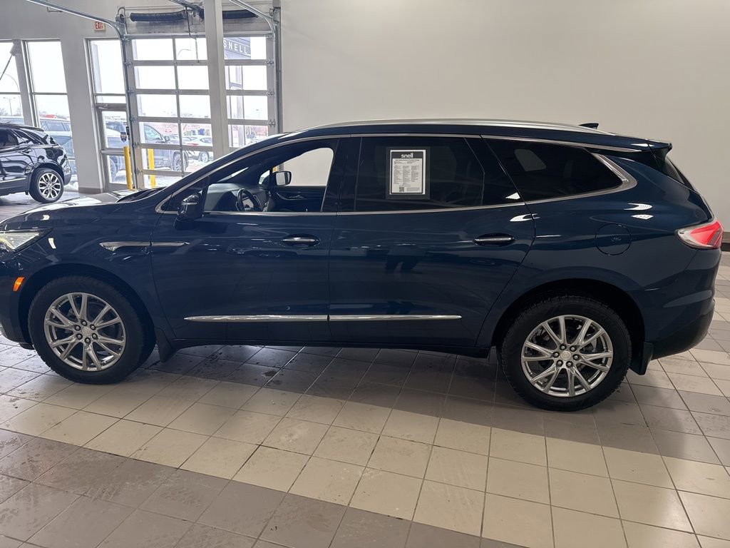 Used 2022 Buick Enclave Premium w/ Experience Buick Package AWD/4WD image 2