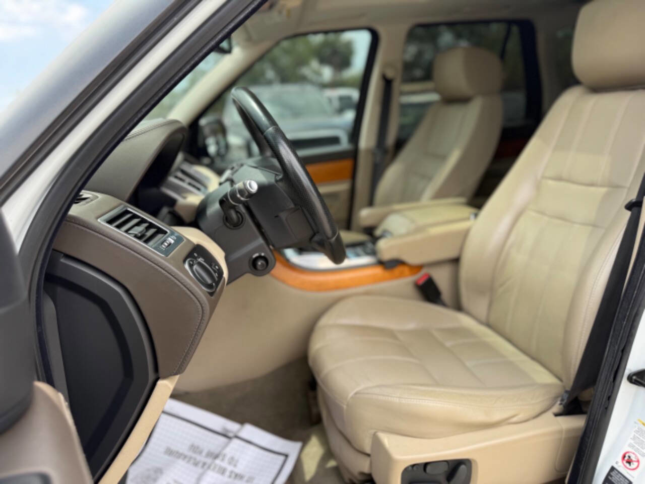 Used 2013 Land Rover Range Rover Sport HSE LUX w/ Luxury Interior Pkg AWD/4WD image 22