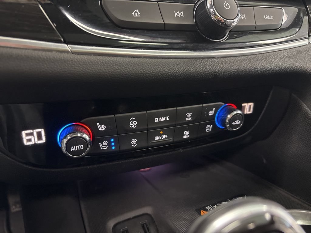 Used 2019 Buick Enclave Avenir w/ Avenir Technology Package FWD image 24