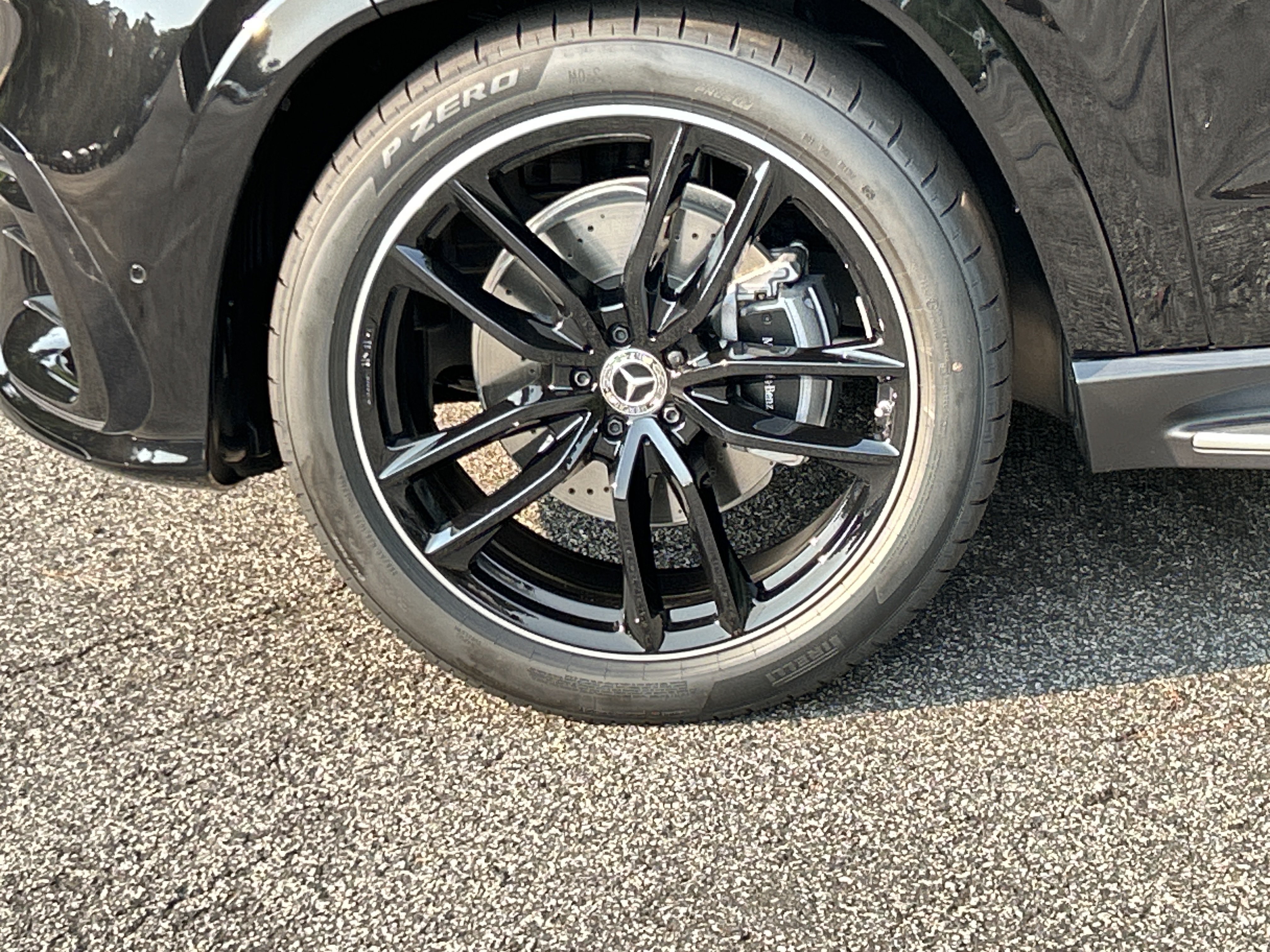 New 2026 Mercedes-Benz GLS 580 4MATIC image 16
