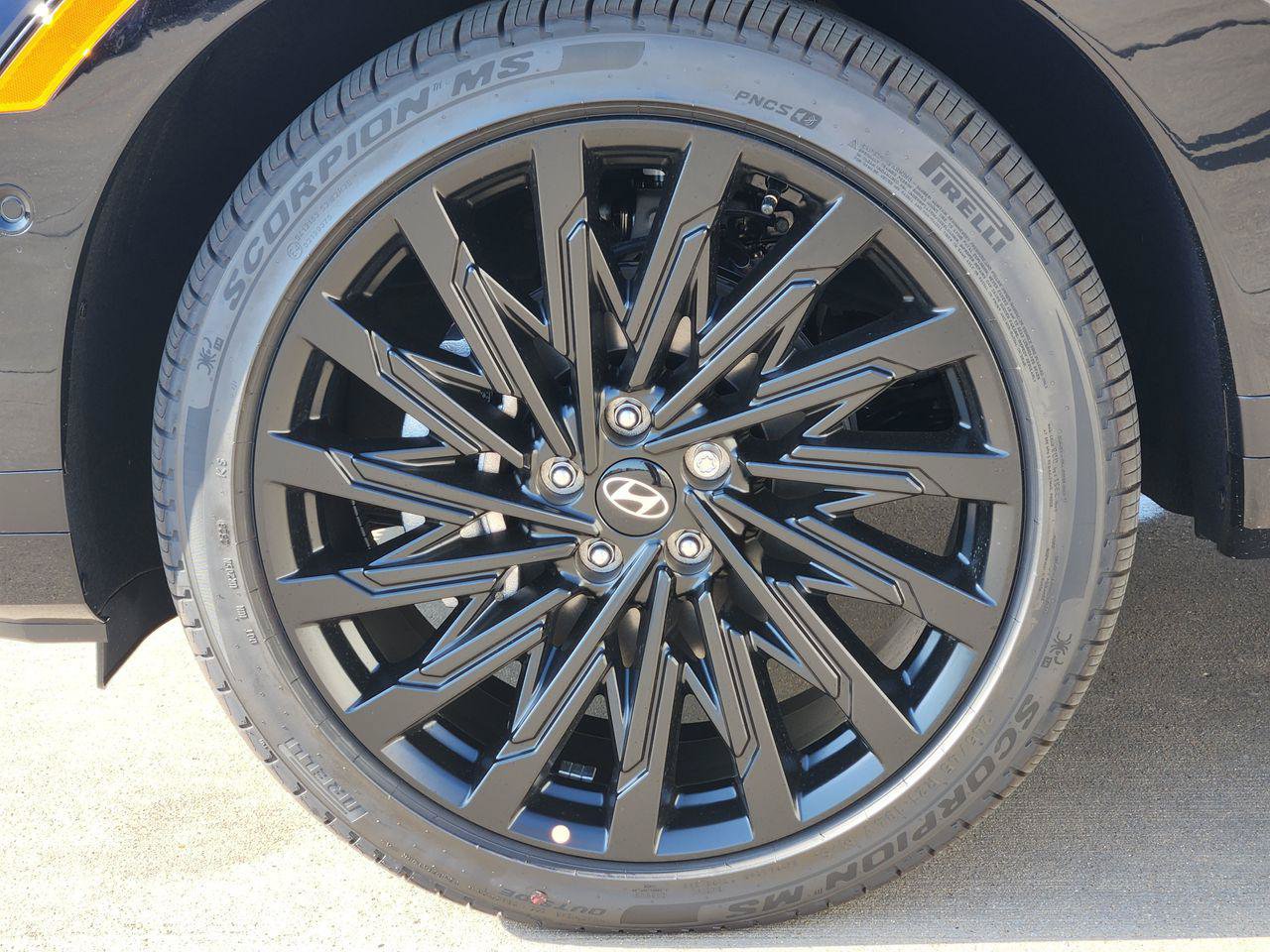 New 2027 Hyundai Santa Fe Calligraphy FWD image 7
