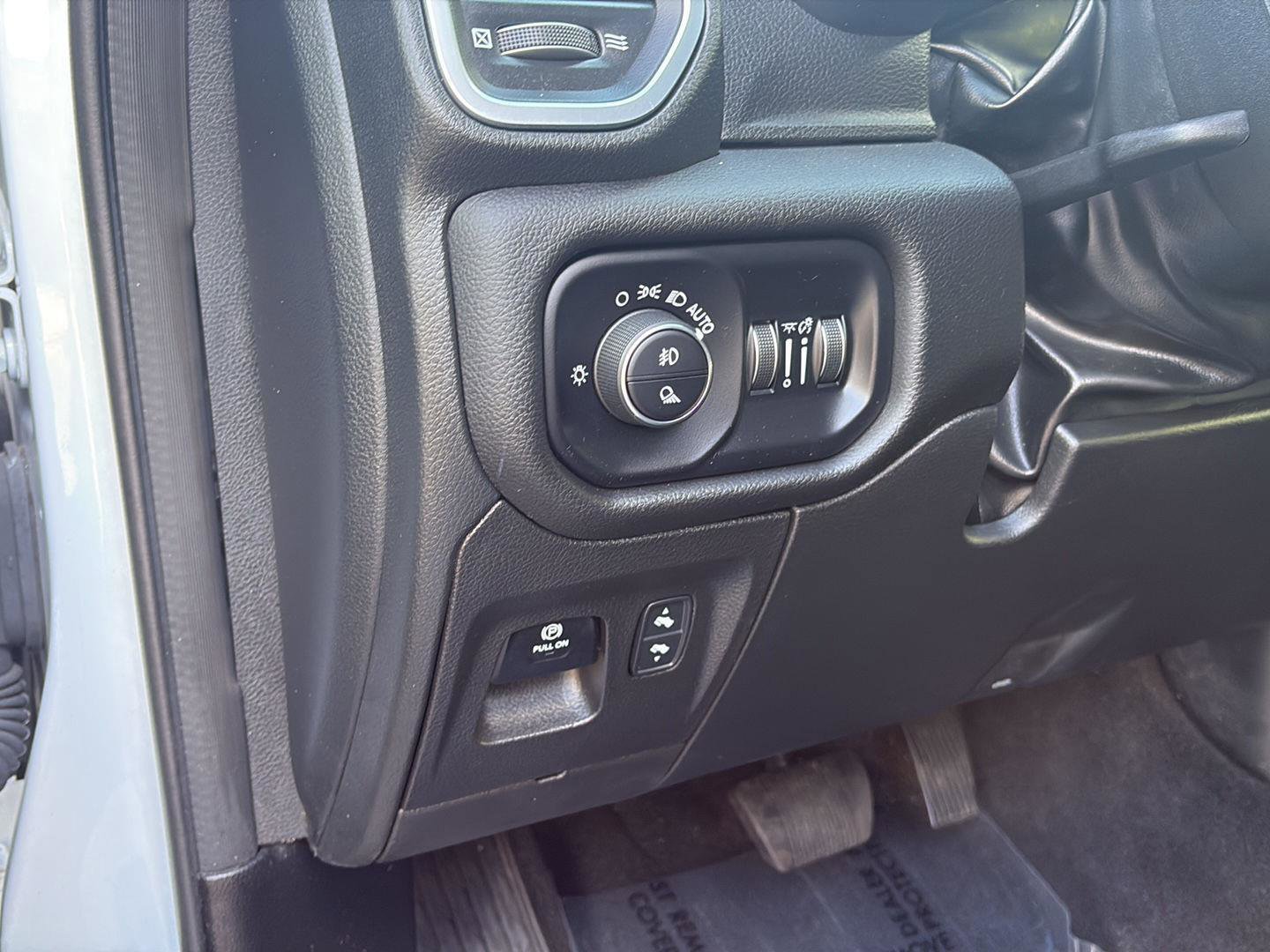 Used 2025 RAM 1500 Big Horn AWD/4WD image 21