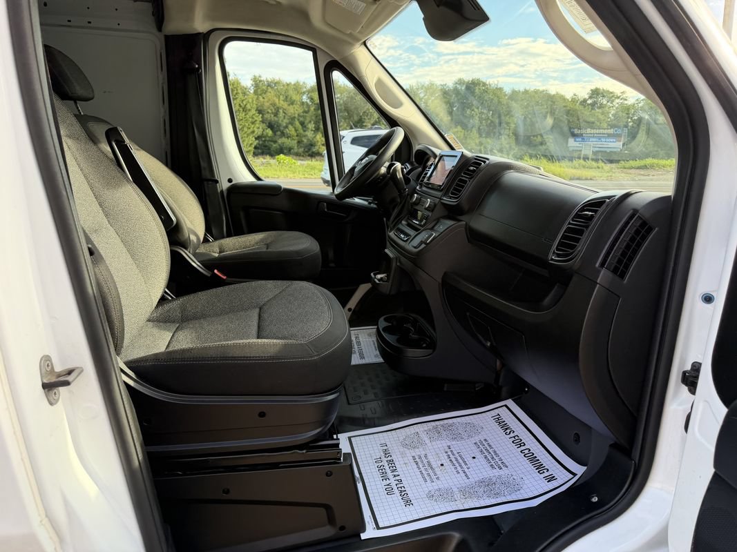 Used 2025 RAM ProMaster 2500 w/ Convenience Group FWD image 33