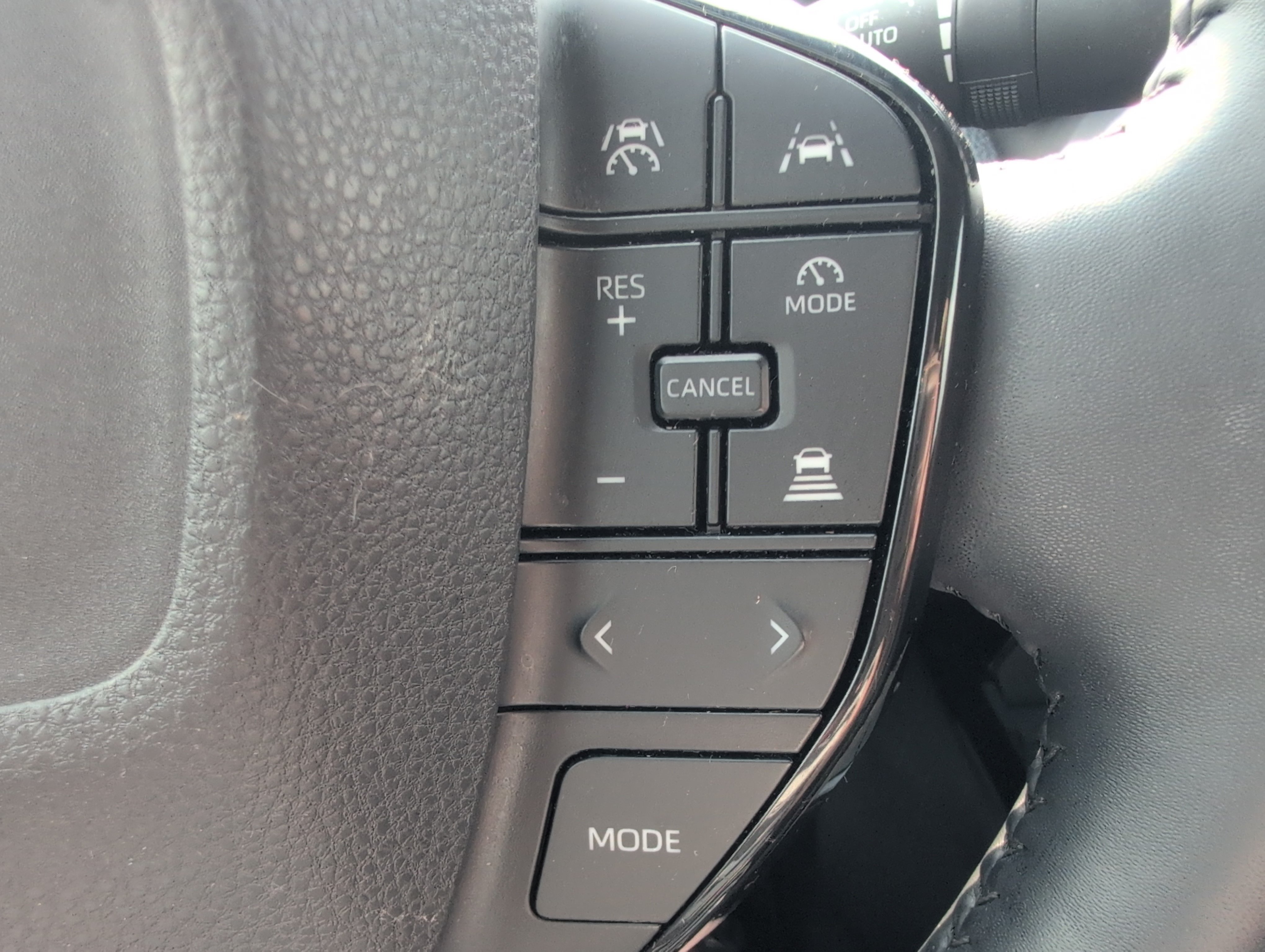 Certified 2024 Toyota Prius XLE AWD/4WD image 20