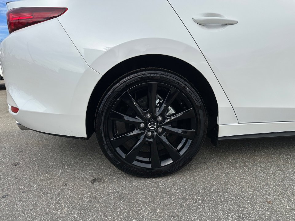 Used 2024 MAZDA MAZDA3 2.5 Turbo Sedan w/Premium Plus image 27