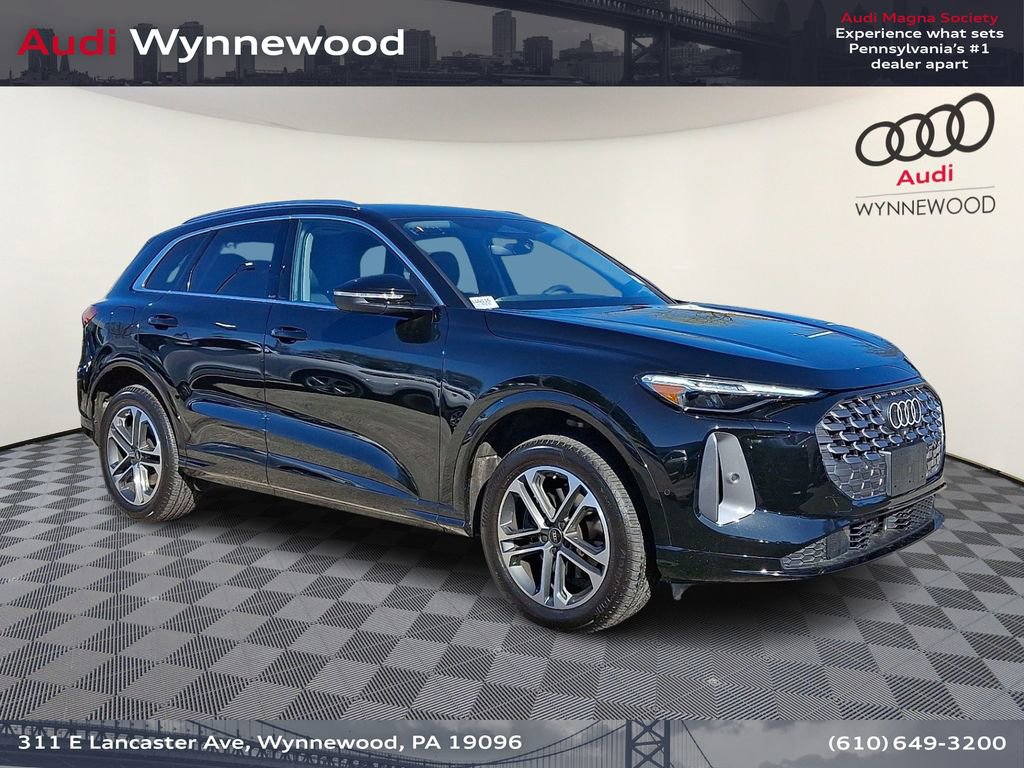 Used 2025 Audi Q5 Premium Plus w/ Premium Plus image 1