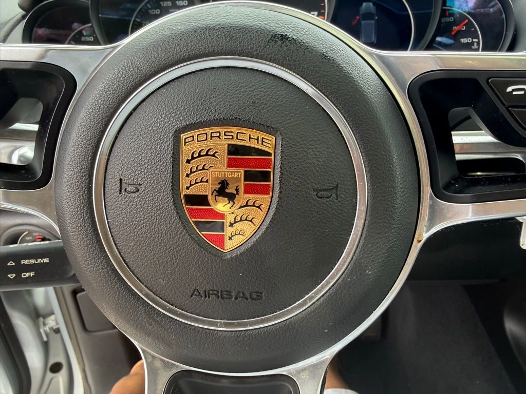 Used 2018 Porsche Cayenne Platinum Edition image 16