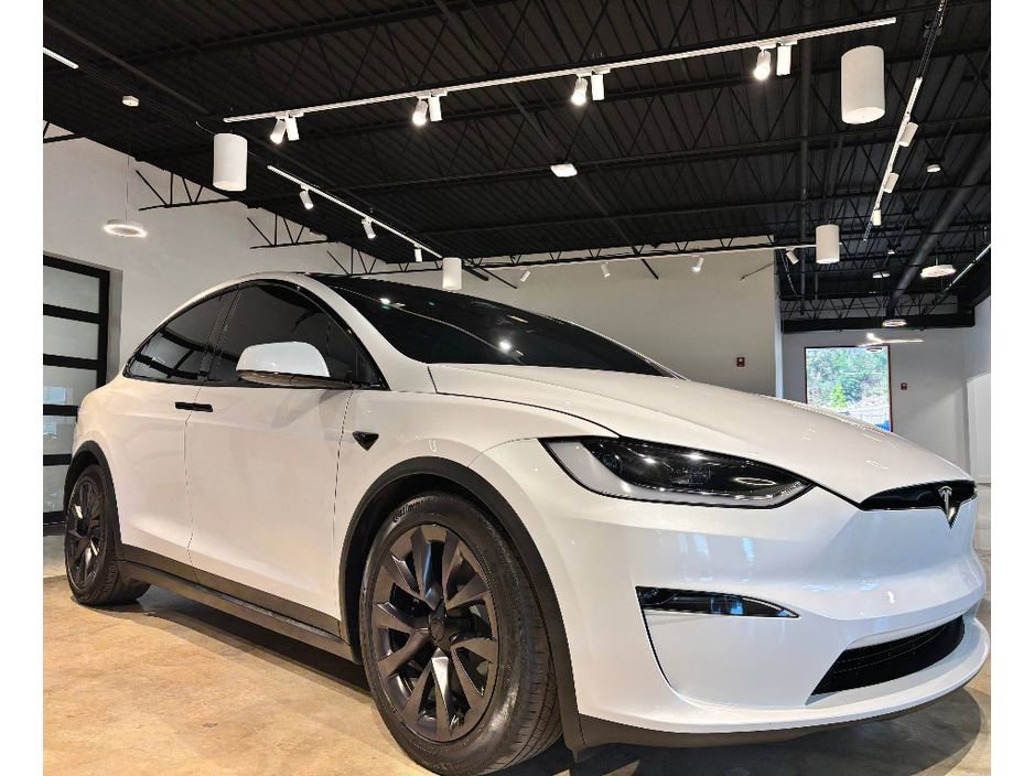 Used 2024 Tesla Model X image 6