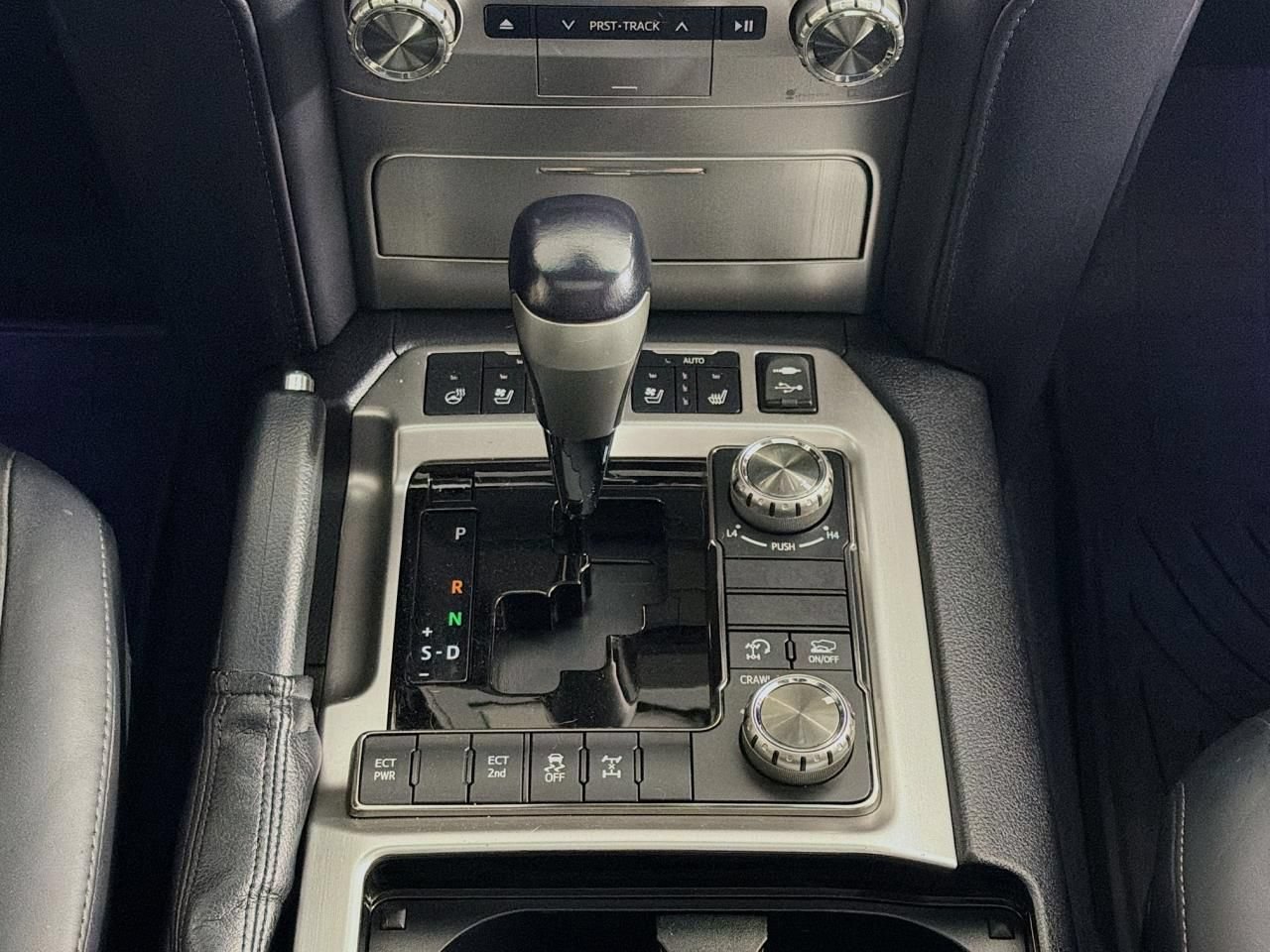 Used 2016 Toyota Land Cruiser AWD/4WD image 18