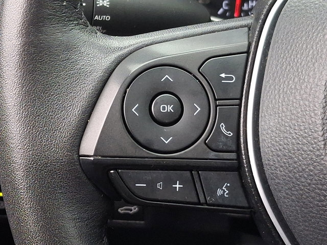 Used 2022 Toyota RAV4 XLE image 20