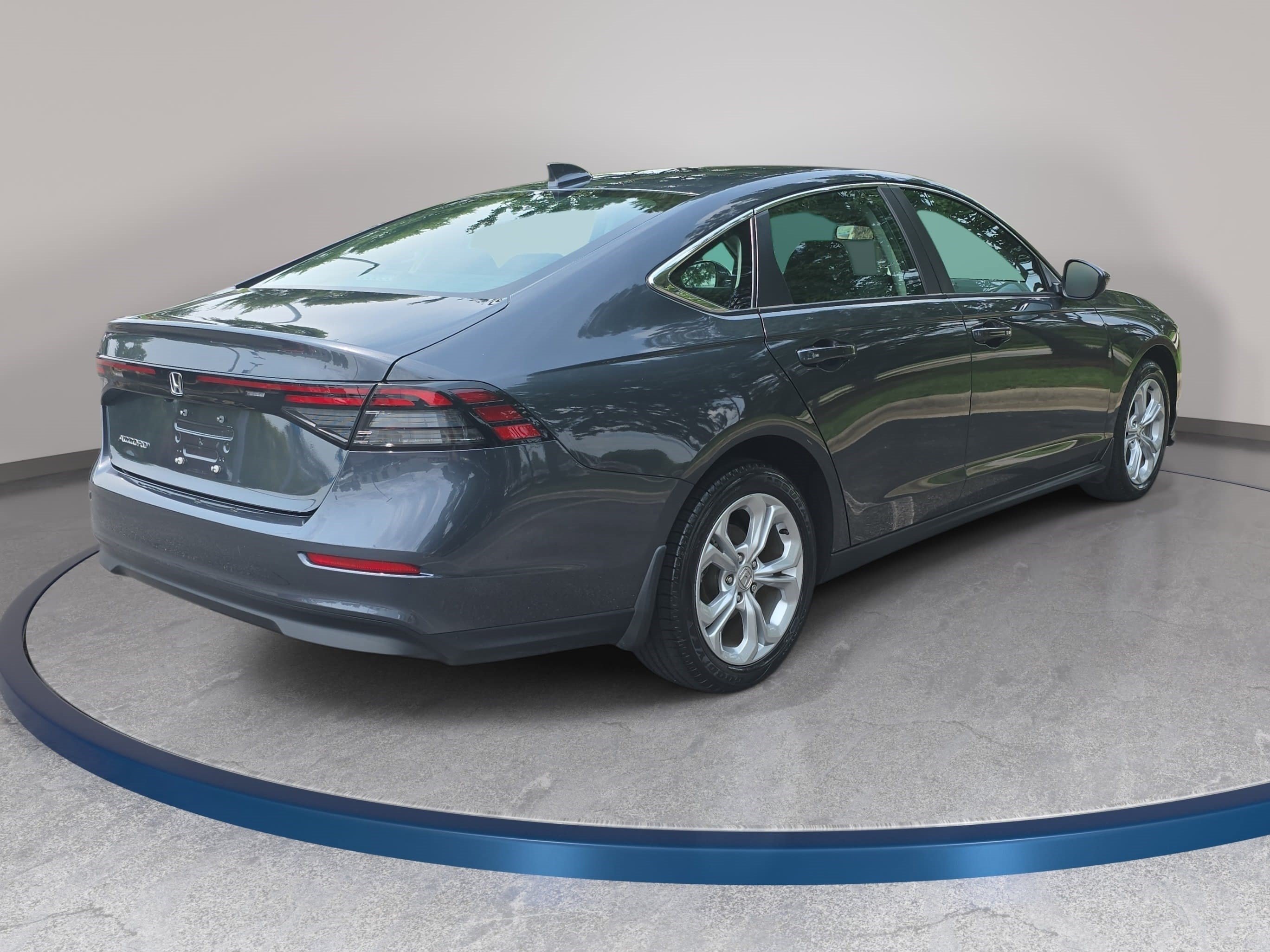 Used 2024 Honda Accord LX image 5