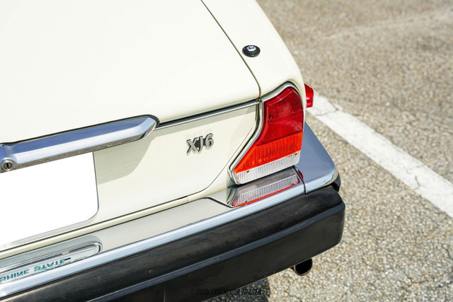 Used 1987 Jaguar XJ6 RWD image 69