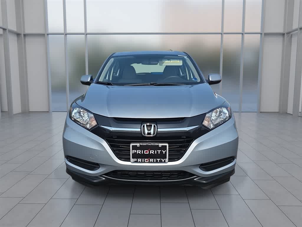 Certified 2018 Honda HR-V LX image 4