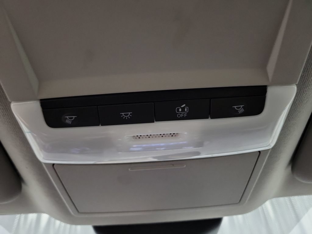 Used 2024 Nissan Sentra SV FWD image 20