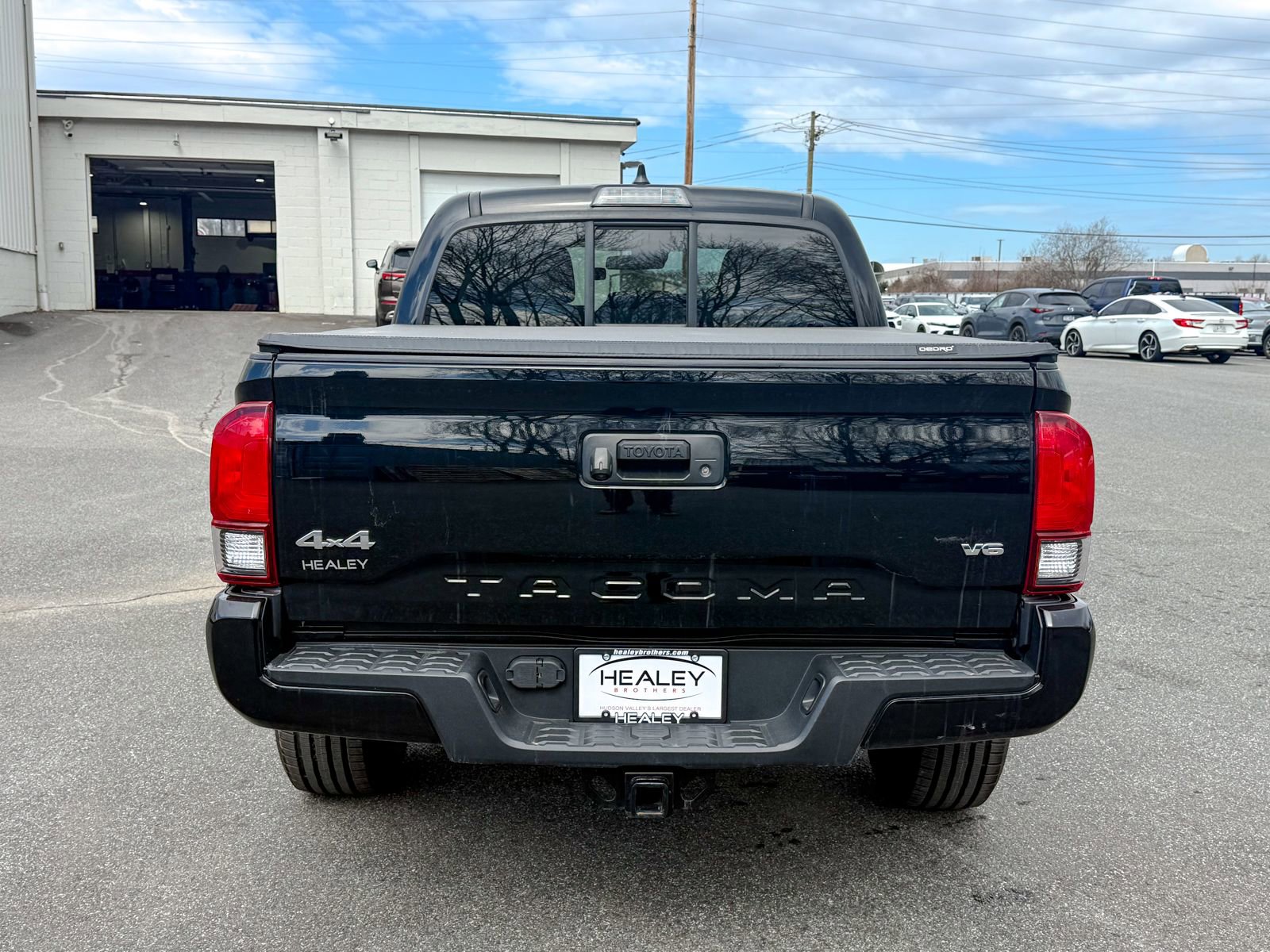 Used 2021 Toyota Tacoma SR image 6