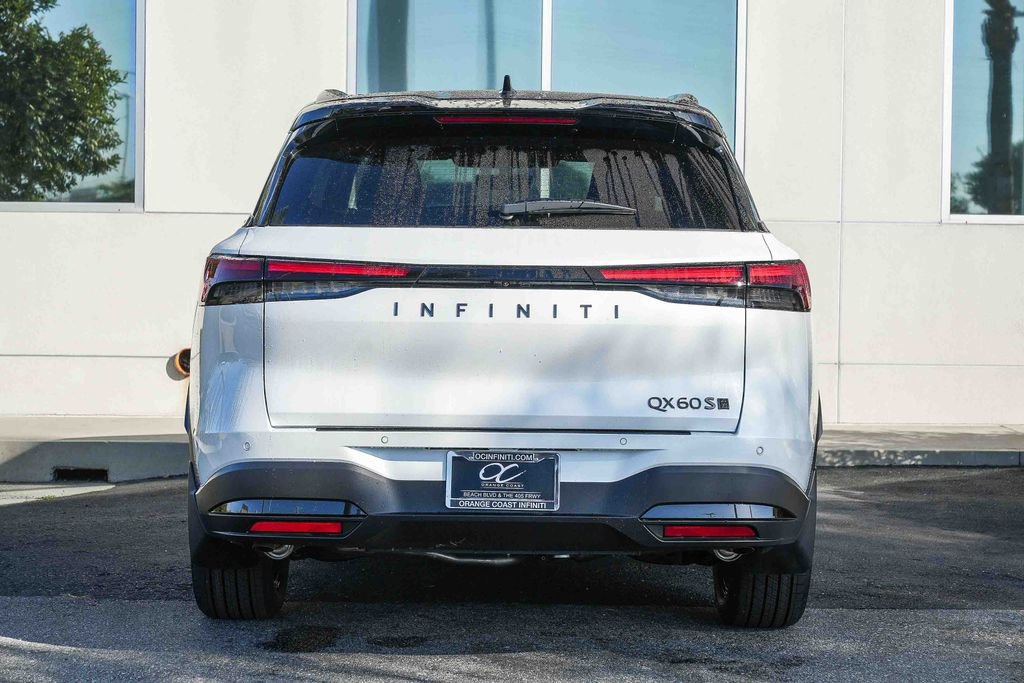 Certified 2026 INFINITI QX60 Sport w/ Dark Cargo Package AWD/4WD image 5