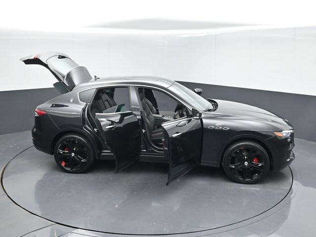 Used 2023 Maserati Levante GT AWD/4WD image 61