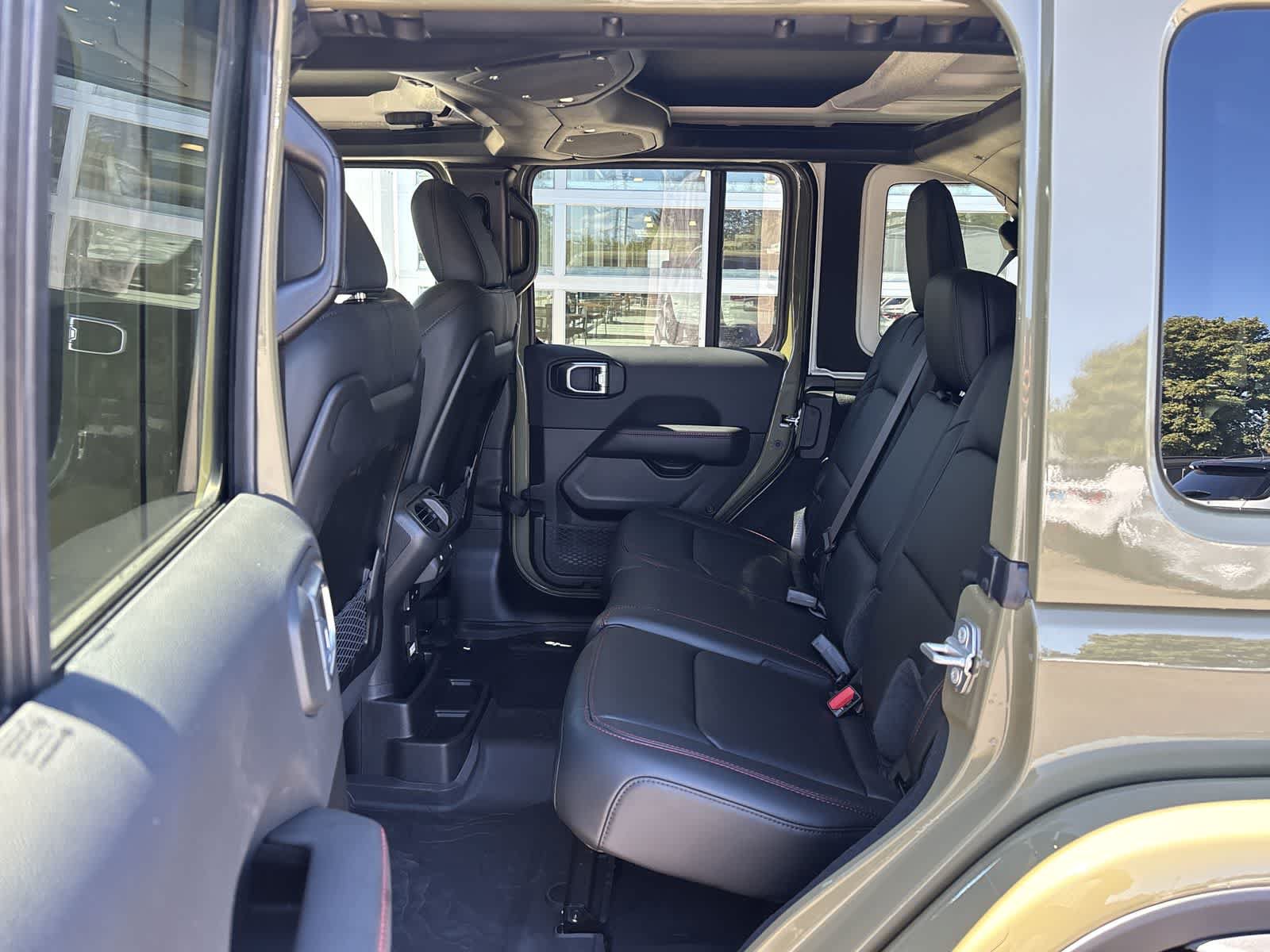 New 2026 Jeep Wrangler Unlimited Rubicon AWD/4WD image 11